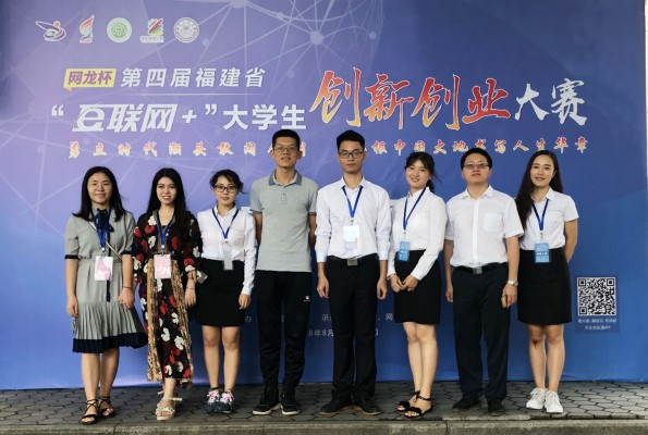 荒漠绿洲1_副本.jpg 荒漠绿洲1_副本.jpg